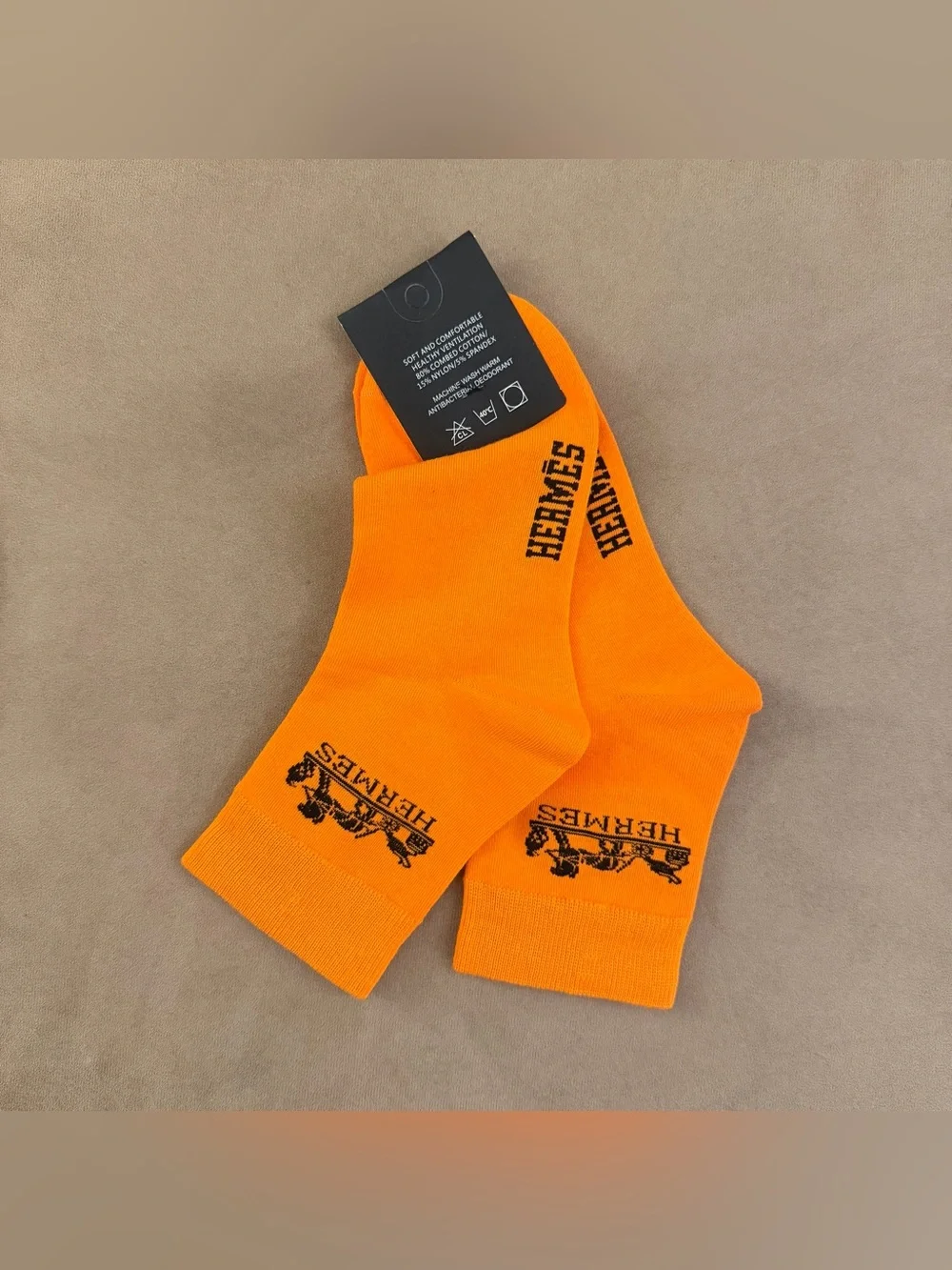 Vibrant Equestrian Graphic Cotton Blend Socks – Bold Orange